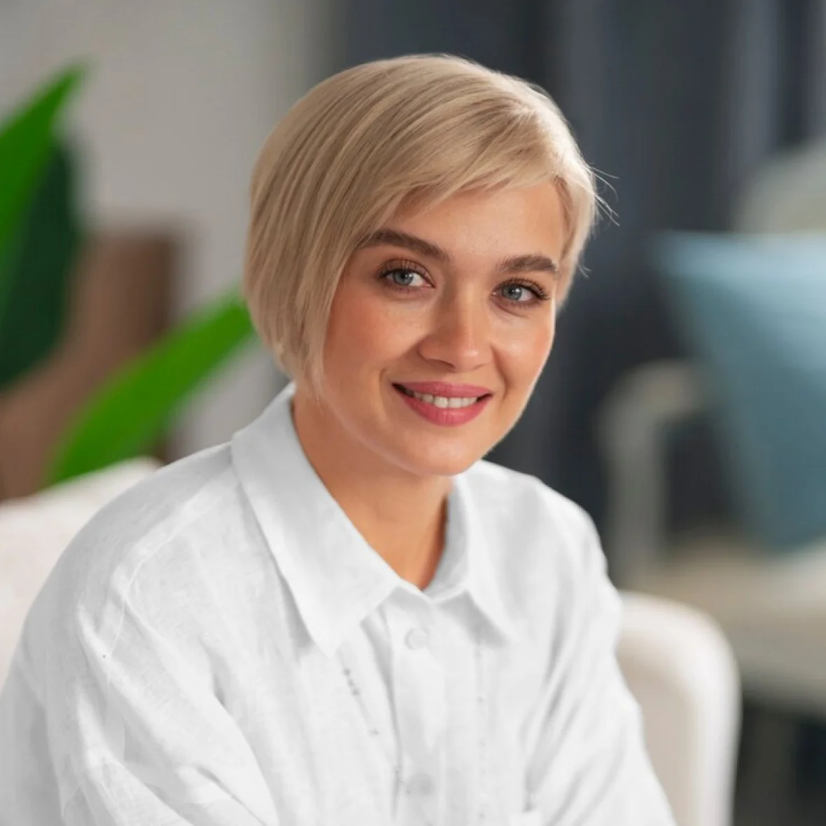 Dr. Isabella Novak