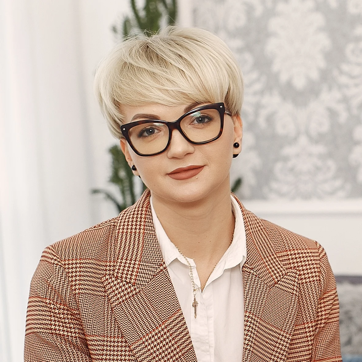Dr. Mia Albright