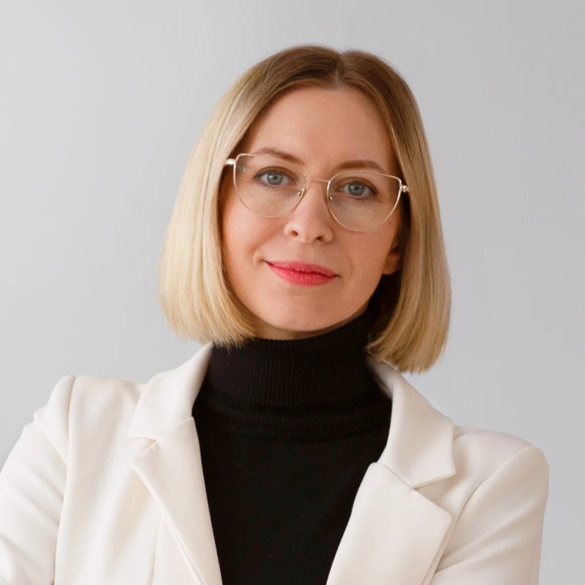 Dr. Harper Sinclair